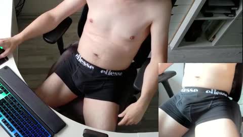 Snapshot of germinator33 chatting on October 11, 2025, 12:04 pm germinator33 online show from October 11, 2025, 12:04 pm