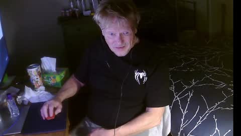 Snapshot of gethyn chatting on December 3, 2024, 7:32 am Gethyn online show from December 3, 2024, 7:32 am