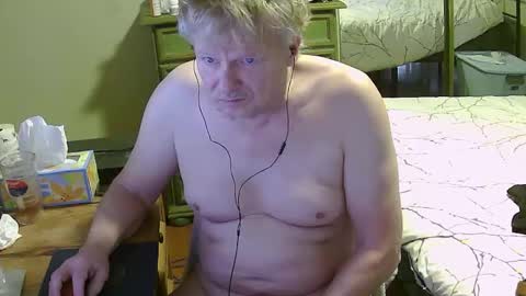 Snapshot of gethyn chatting on February 7, 2025, 8:42 pm Gethyn online show from February 7, 2025, 8:42 pm