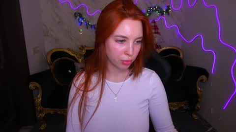 Ur Foxie online show from December 19, 2024, 1:51 pm