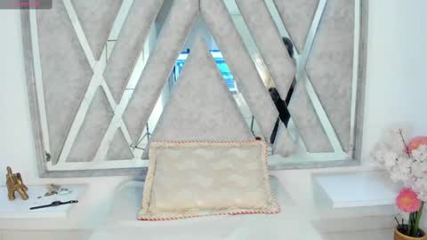 Danna Astrom online show from March 3, 2025, 10:42 pm