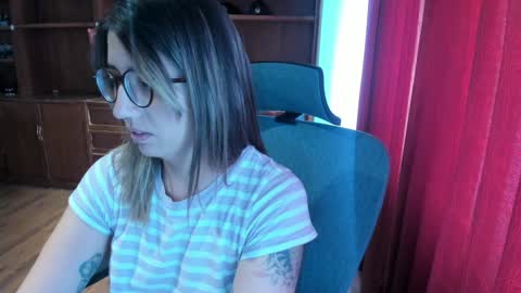 Snapshot of ghostcrimson chatting on December 21, 2024, 2:04 pm andy online show from December 21, 2024, 2:04 pm