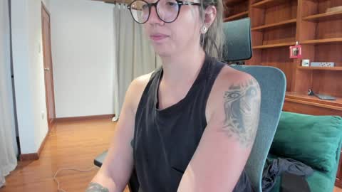 Snapshot of ghostcrimson chatting on December 23, 2024, 5:00 pm andy online show from December 23, 2024, 5:00 pm