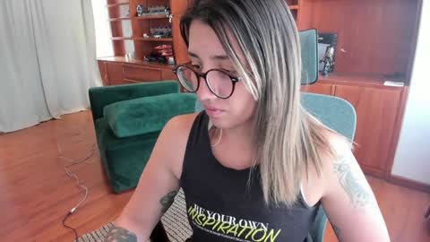 Snapshot of ghostcrimson chatting on December 26, 2024, 2:27 pm andy online show from December 26, 2024, 2:27 pm