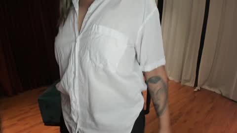 Snapshot of ghostcrimson chatting on February 8, 2025, 2:15 am andy online show from February 8, 2025, 2:15 am