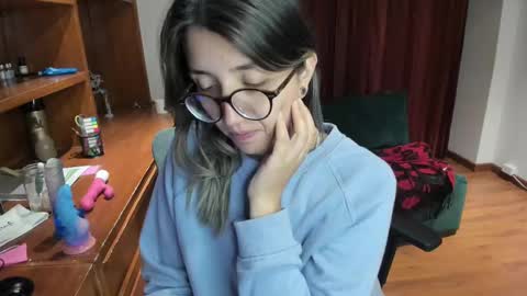 Snapshot of ghostcrimson chatting on February 17, 2025, 5:04 am andy online show from February 17, 2025, 5:04 am