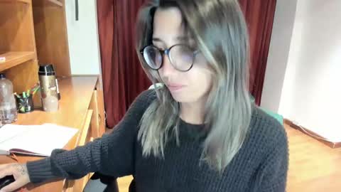 Snapshot of ghostcrimson chatting on March 4, 2025, 2:06 am andy online show from March 4, 2025, 2:06 am