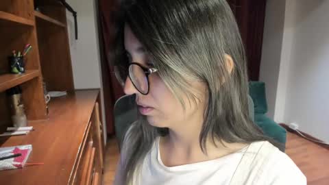 Snapshot of ghostcrimson chatting on March 7, 2025, 2:04 am andy online show from March 7, 2025, 2:04 am