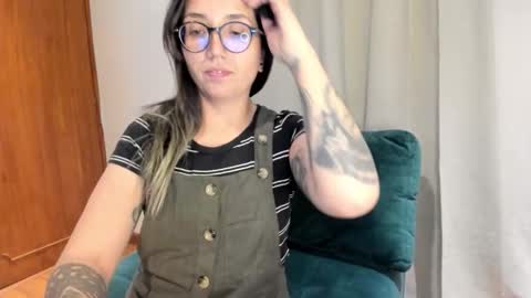 Snapshot of ghostcrimson chatting on October 3, 2025, 3:58 am andy online show from October 3, 2025, 3:58 am