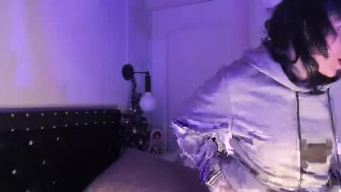 Snapshot of ghosty_doll chatting on November 24, 2025, 8:19 pm Allison online show from November 24, 2025, 8:19 pm