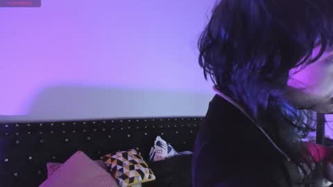 Snapshot of ghosty_doll chatting on December 16, 2025, 8:25 pm Allison online show from December 16, 2025, 8:25 pm