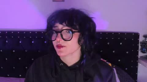 Snapshot of ghosty_doll chatting on January 5, 2026, 8:01 pm Allison online show from January 5, 2026, 8:01 pm