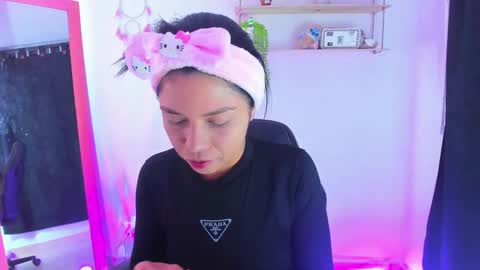 giaaaa   online show from February 2, 2026, 11:47 pm