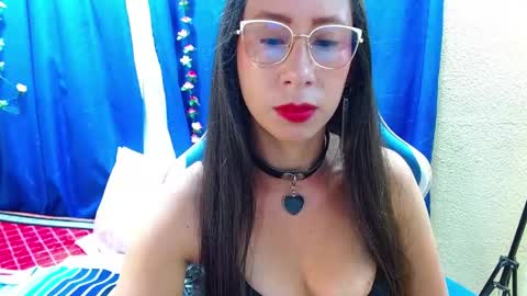 Snapshot of gia_leinn chatting on April 21, 2026, 12:22 pm Gia online show from April 21, 2026, 12:22 pm