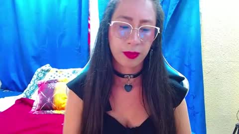 Snapshot of gia_leinn chatting on May 13, 2026, 9:44 pm Gia online show from May 13, 2026, 9:44 pm