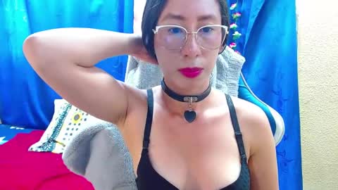 Snapshot of gia_leinn chatting on May 14, 2026, 4:03 pm Gia online show from May 14, 2026, 4:03 pm