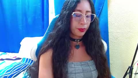 Snapshot of gia_leinn chatting on June 1, 2026, 10:55 pm Gia online show from June 1, 2026, 10:55 pm