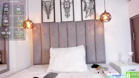 Snapshot of gia_scott chatting on September 16, 2025, 12:17 pm Darlliny online show from September 16, 2025, 12:17 pm