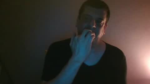 Snapshot of giaco1982 chatting on November 17, 2025, 6:19 am samuel online show from November 17, 2025, 6:19 am