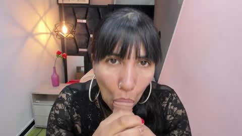 G I A  FOX online show from November 8, 2025, 2:06 pm