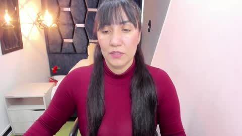 G I A  FOX online show from December 18, 2025, 1:39 pm