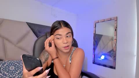 Gia  online show from March 25, 2026, 5:52 pm