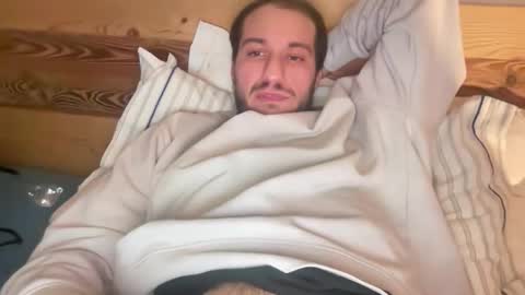 gian22344 online show from December 19, 2025, 1:23 am