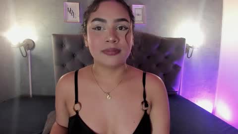 giannaslimjb online show from September 20, 2025, 3:51 am