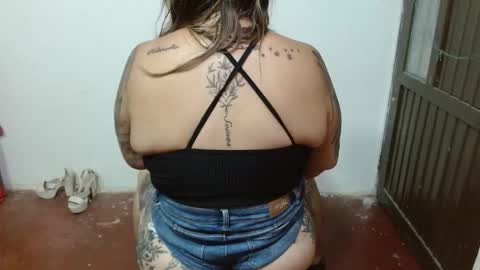 Snapshot of giannaswift chatting on December 14, 2025, 5:07 pm Gianna.. online show from December 14, 2025, 5:07 pm