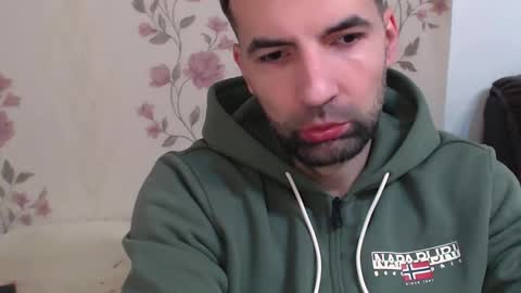 Snapshot of gianni_lion chatting on March 1, 2026, 1:24 pm Gianni online show from March 1, 2026, 1:24 pm