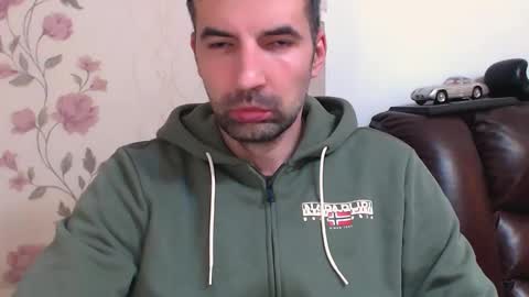 Gianni online show from April 2, 2026, 9:01 pm