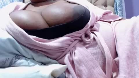 gianttitts online show from February 24, 2025, 7:33 am