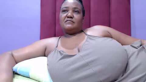 Snapshot of gianttitts chatting on March 4, 2026, 8:26 pm gianttitts online show from March 4, 2026, 8:26 pm