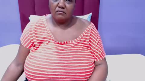 Snapshot of gianttitts chatting on March 7, 2026, 5:43 pm gianttitts online show from March 7, 2026, 5:43 pm