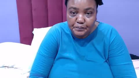 Snapshot of gianttitts chatting on March 9, 2026, 6:12 pm gianttitts online show from March 9, 2026, 6:12 pm