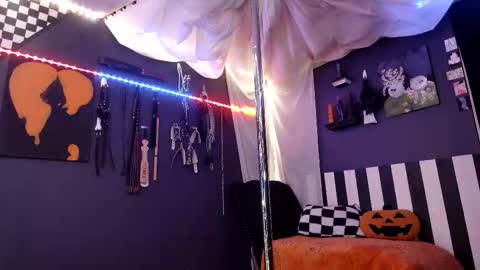 Snapshot of gigglemethis22 chatting on November 14, 2025, 3:00 pm Giggles online show from November 14, 2025, 3:00 pm