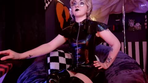 Snapshot of gigglemethis22 chatting on April 8, 2026, 2:50 pm Giggles online show from April 8, 2026, 2:50 pm