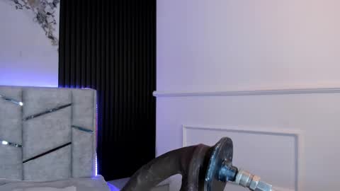 Gigi Doll online show from October 25, 2025, 11:07 am