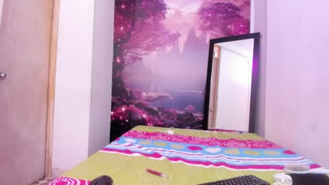 Snapshot of gigistark chatting on November 1, 2025, 12:07 pm Gina online show from November 1, 2025, 12:07 pm