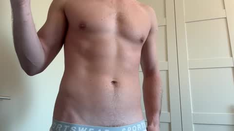 Snapshot of gigolo_amsterdam chatting on March 3, 2026, 10:43 am gigolo amsterdam023 online show from March 3, 2026, 10:43 am