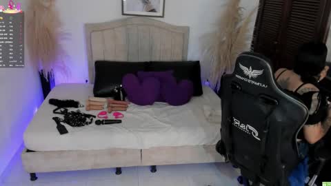 pamela online show from December 19, 2025, 1:34 am