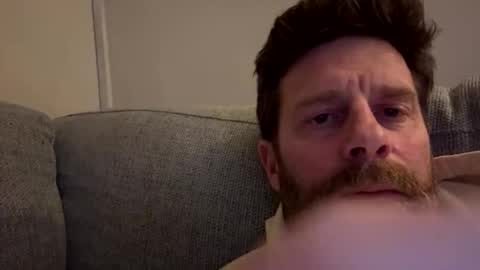 Gilbert online show from December 1, 2025, 11:21 pm