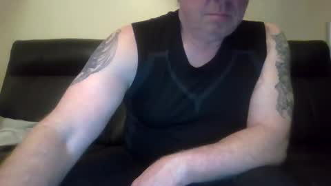 Snapshot of gimmmieoooo chatting on September 11, 2025, 7:52 am gimmmieoooo online show from September 11, 2025, 7:52 am