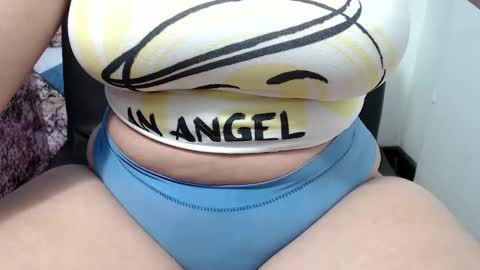 Snapshot of gina_pervertt chatting on December 7, 2024, 6:10 am Gina online show from December 7, 2024, 6:10 am