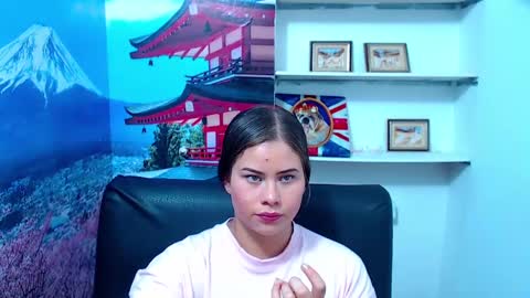 Snapshot of gina_pervertt chatting on December 12, 2024, 7:48 pm Gina online show from December 12, 2024, 7:48 pm