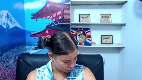 Snapshot of gina_pervertt chatting on December 28, 2024, 2:42 pm Gina online show from December 28, 2024, 2:42 pm
