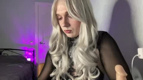 GinaRose online show from April 18, 2026, 9:26 pm