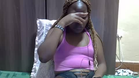 Adiliah online show from November 11, 2025, 7:03 pm