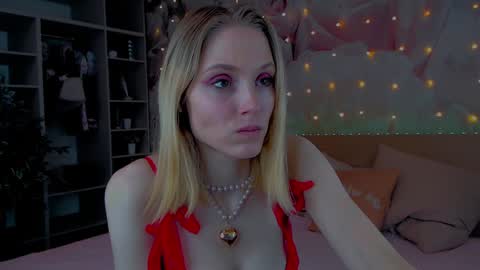 Snapshot of ginaa_lovely chatting on December 29, 2024, 8:44 am Gina online show from December 29, 2024, 8:44 am