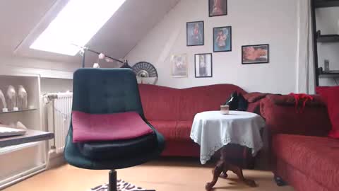 Snapshot of ginablondecam chatting on February 12, 2025, 9:20 am Gina online show from February 12, 2025, 9:20 am